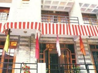 Radha Continental Hotel Nainital Exterior photo